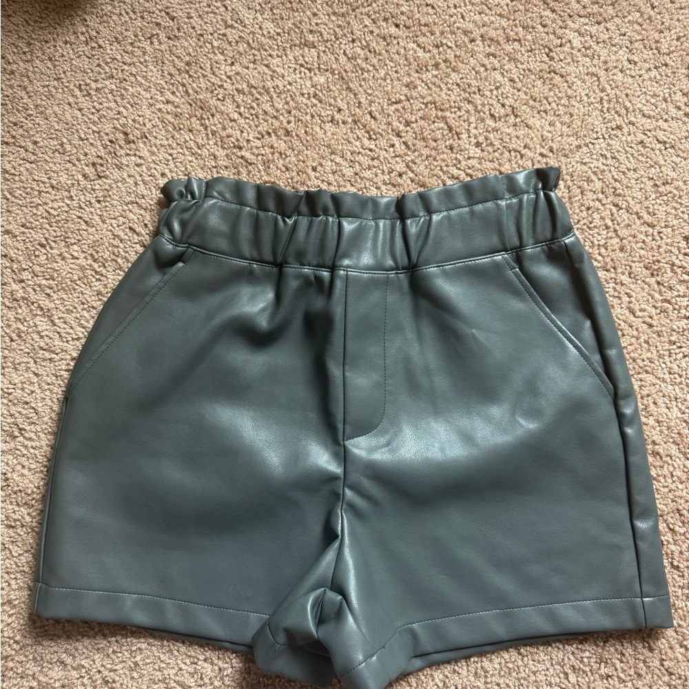 Bagatelle High Waist Gray Leather Shorts